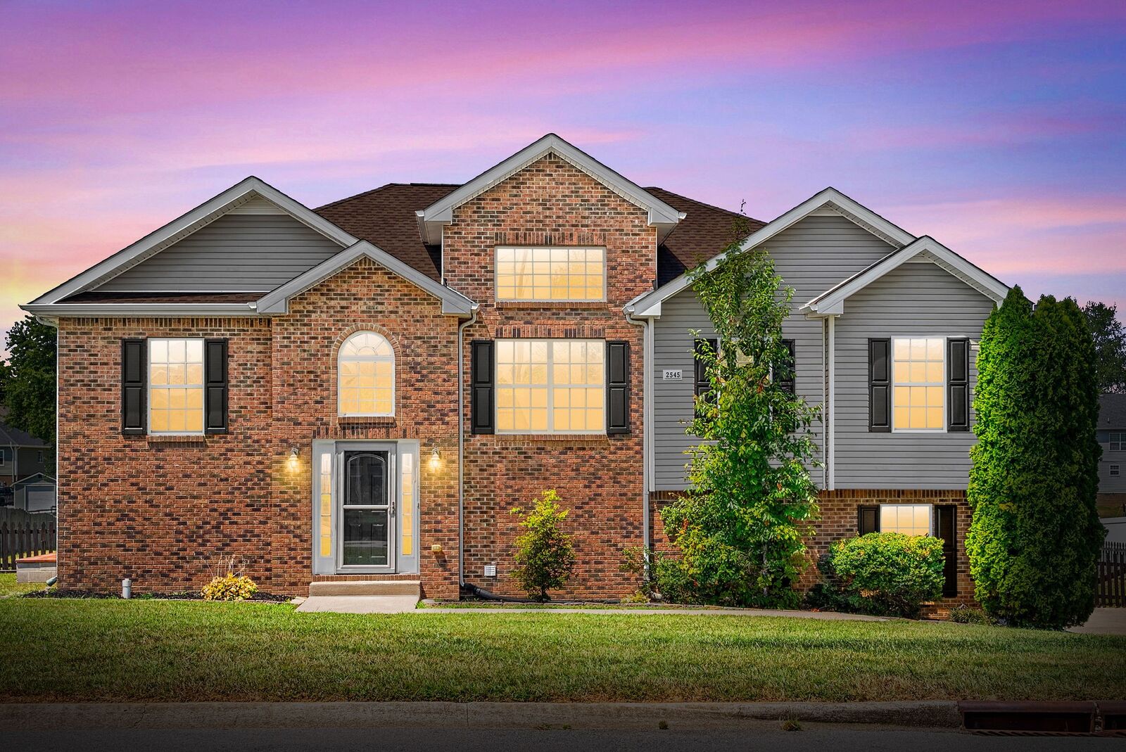 Property Photo: 2545 Emerald Ct TN 37042