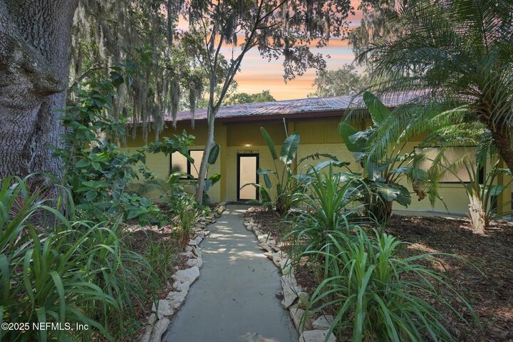 Property Photo: 2778 Holly Point Road W FL 32073