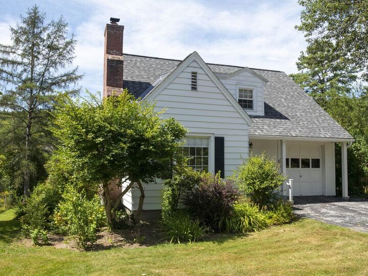 Property Photo:  52 Clarendon Avenue  VT 05602 