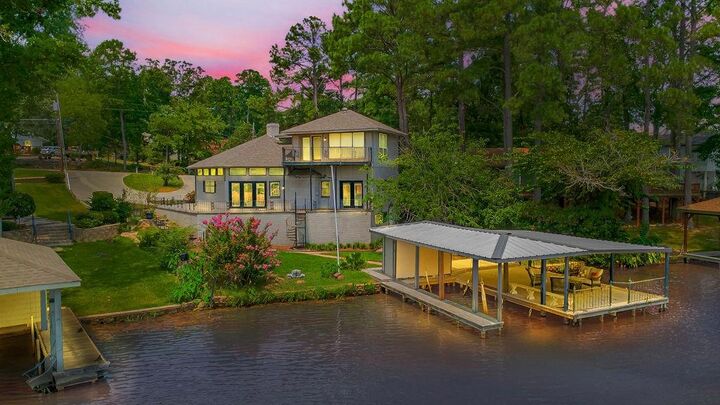 1613 E Tanglewood Drive  Hideaway TX 75771 photo