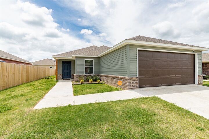 Property Photo:  4703 Hoover Loop  AR 72704 