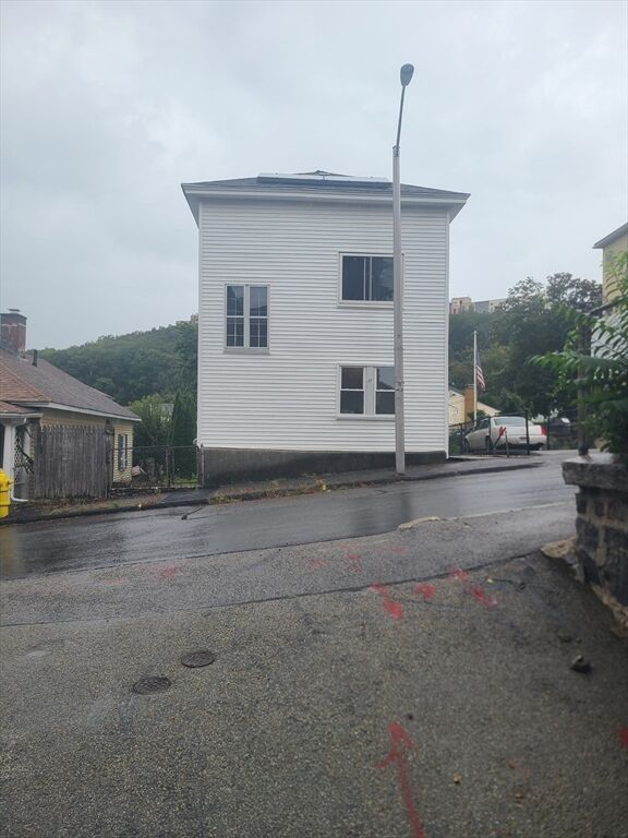 Property Photo:  37 Adams Street  MA 01604 