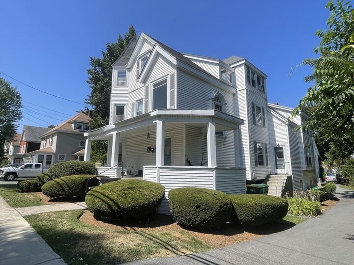 Property Photo:  22 Cleveland Ave 3  MA 01801 