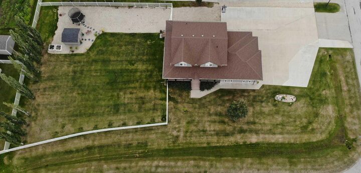 Photo de la propriété:  7726 Saxony Road  AB T8X 0G4 