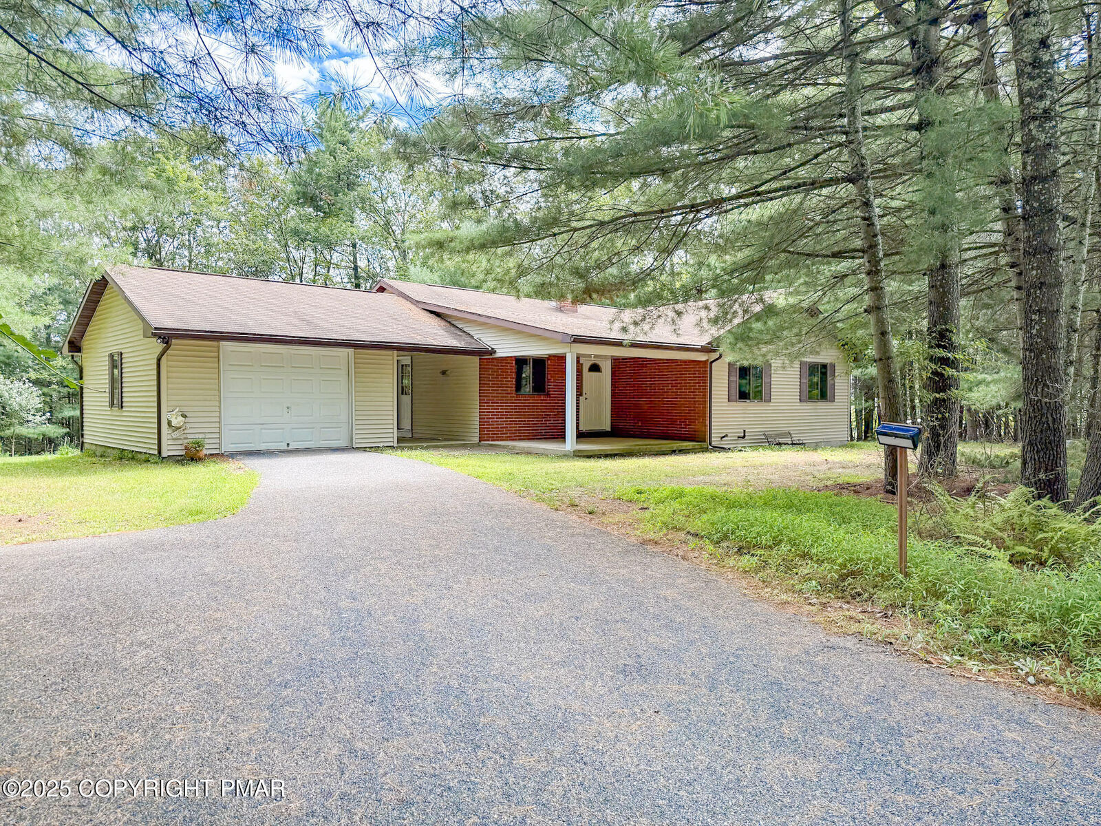Property Photo:  6316 Overlook Drive  PA 18058