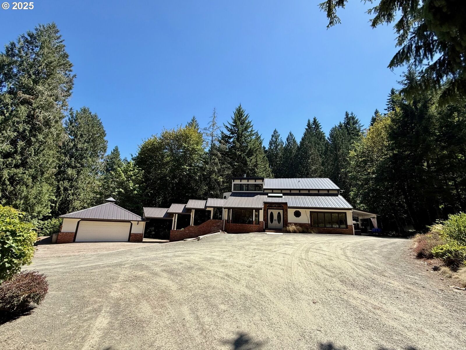 Property Photo:  30816 Kenady Ln  OR 97424 