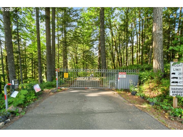 Property Photo:  2507 NE 375th Ave  WA 98671 