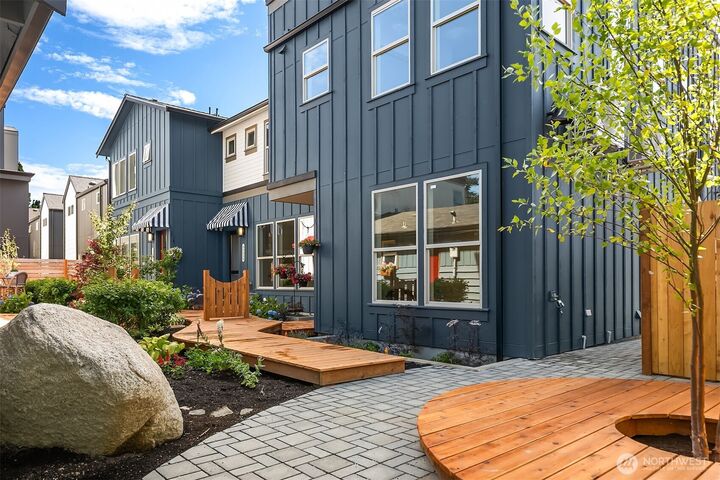Property Photo: 5037 25th Avenue SW WA 98106