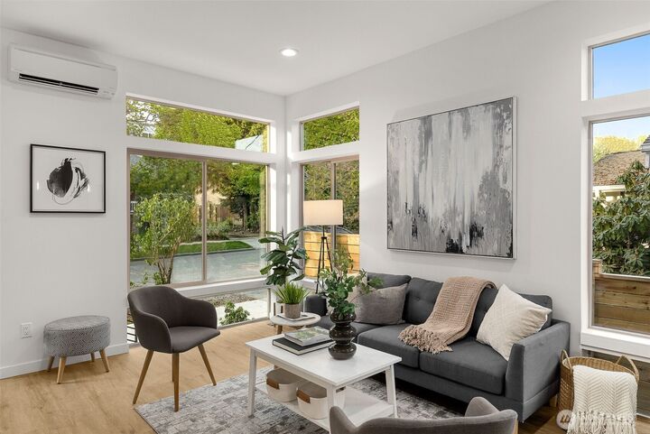 Property Photo: 1203 H N Allen Place WA 98103