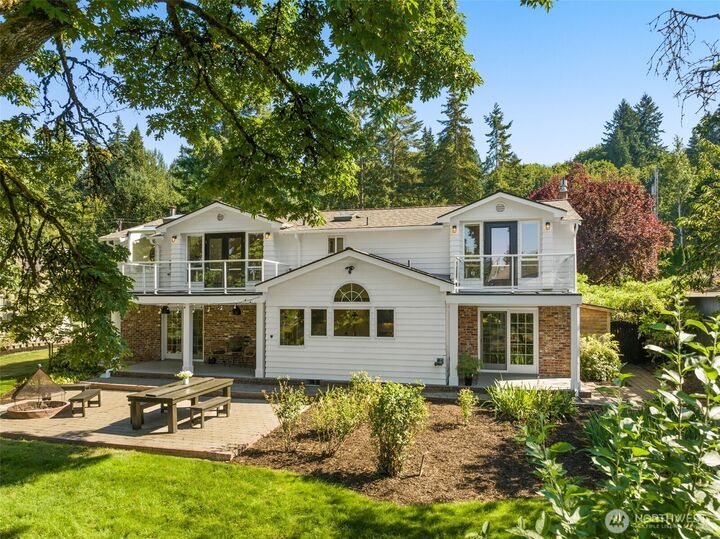 11216 E Riverside Drive  Bothell WA 98011 photo