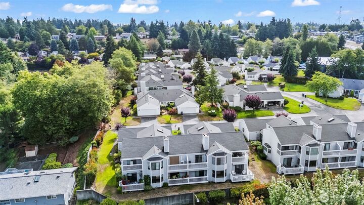 Property Photo: 2801 N Narrows Drive E2 WA 98407
