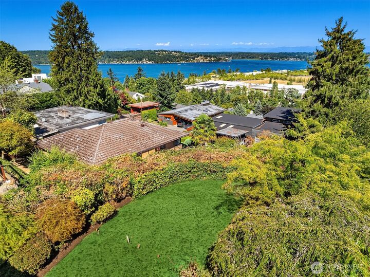 7348  55th Avenue NE  Seattle WA 98115 photo