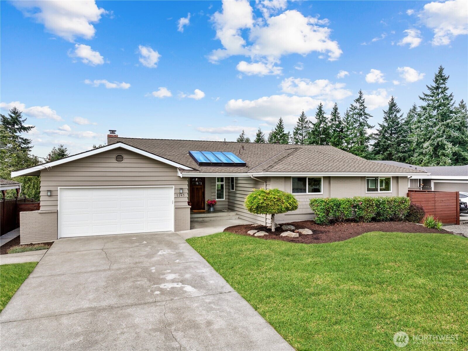 Property Photo: 5243 116th Avenue SE WA 98006