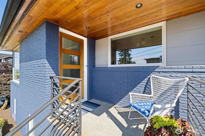 Property Photo: 4110 SW Rose Street WA 98136