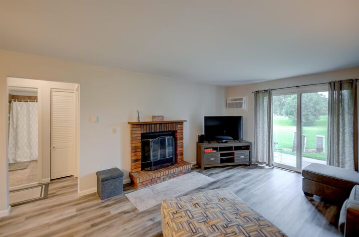 Property Photo: 1735 Maricopa Drive B WI 54904-6703