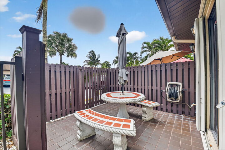 Property Photo: 612 Sea Pine Way F FL 33415