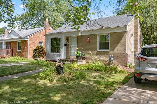 Property Photo: 811 Arlington Arlington Street MI 48141
