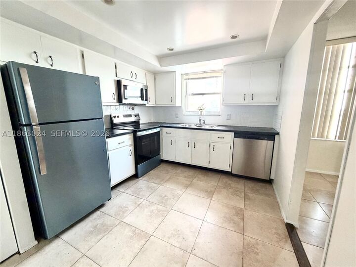 Property Photo: 1351 NE Miami Gardens Dr 626E FL 33179
