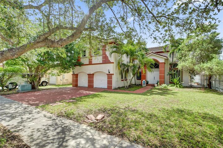 Property Photo: 14824 SW 180th St FL 33187