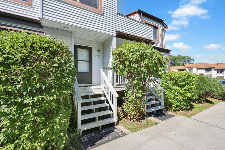 Property Photo:  231 Cottonwood Road 231  CT 06111 