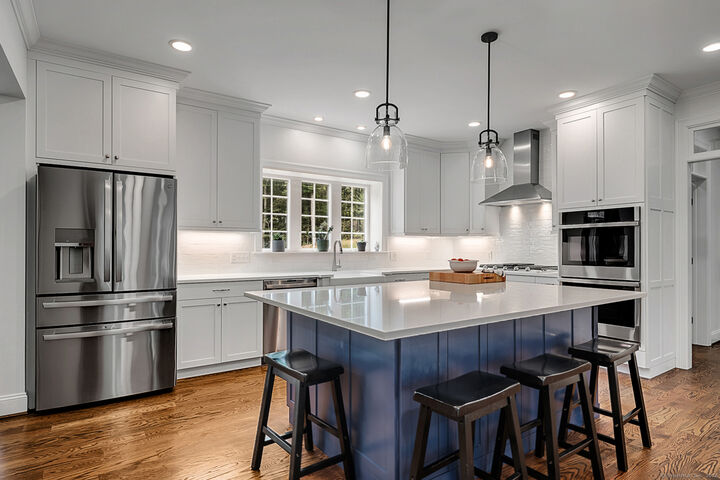 Property Photo: 215 Dug Road CT 06073