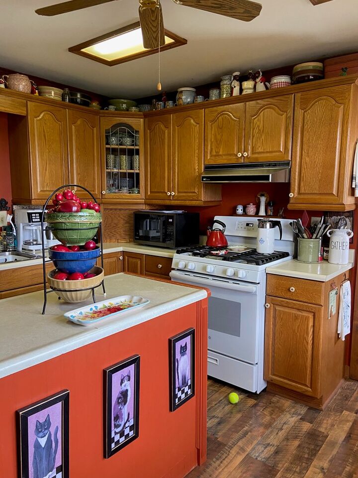 Property Photo:  76 West Street  OH 45640 