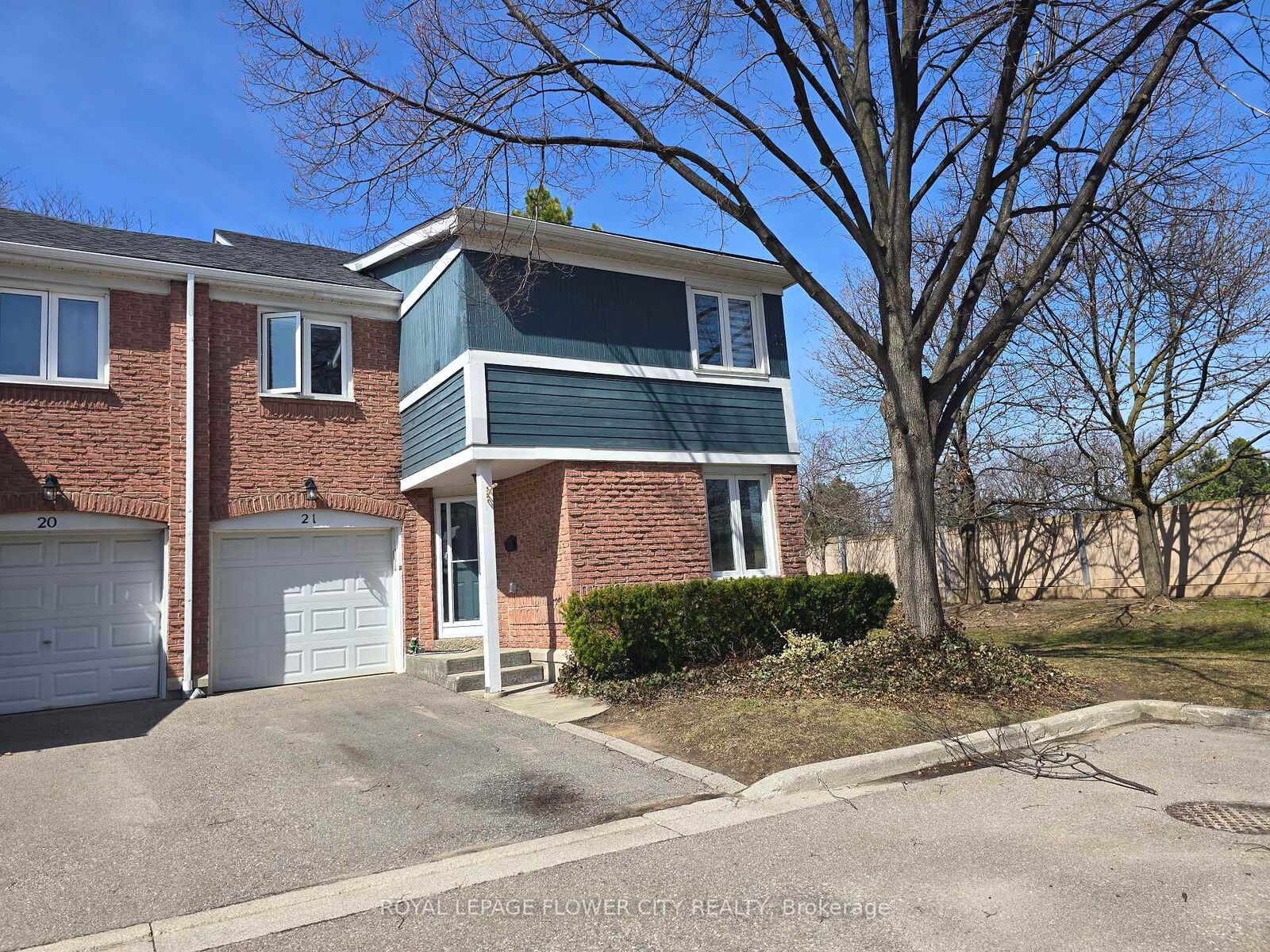 Photo de la propriété:  2155 South Millway N/A 21  ON L5L 3S1 