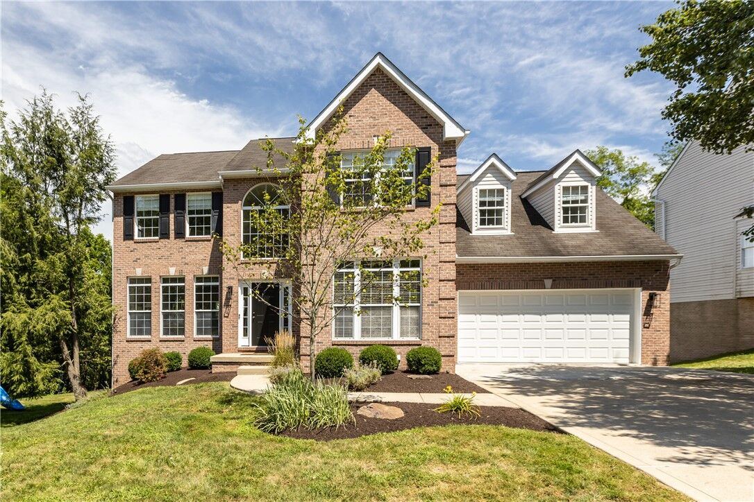 Property Photo: 127 Lake Colony PA 15367