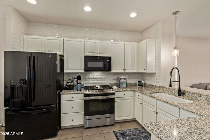 Property Photo: 295 W Lyle Avenue AZ 85140