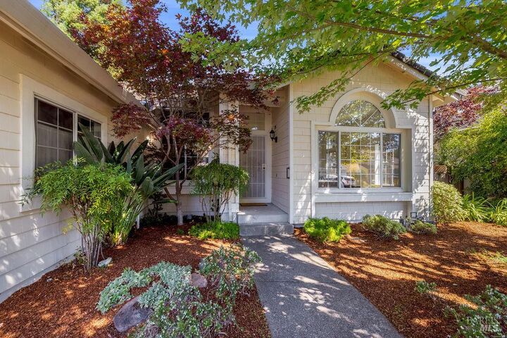 8616 Planetree Drive  Windsor CA 95492 photo