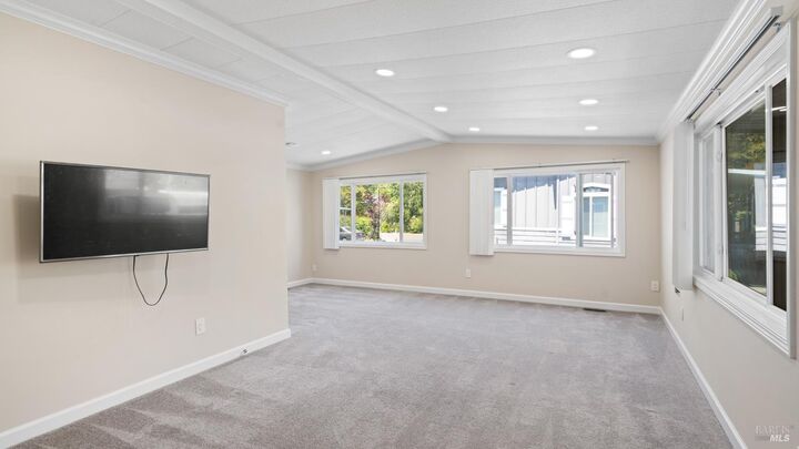 Property Photo: 108 Cardinal Way CA 95409