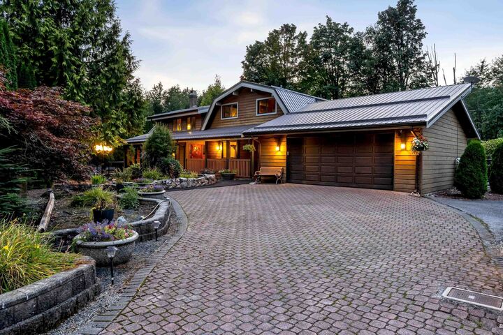 Photo de la propriété:  43705 Watt Road  BC V2R 4X9 
