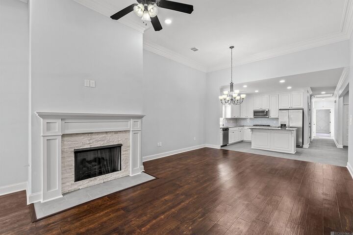 Property Photo: 14056 Park Terrace Dr LA 70810