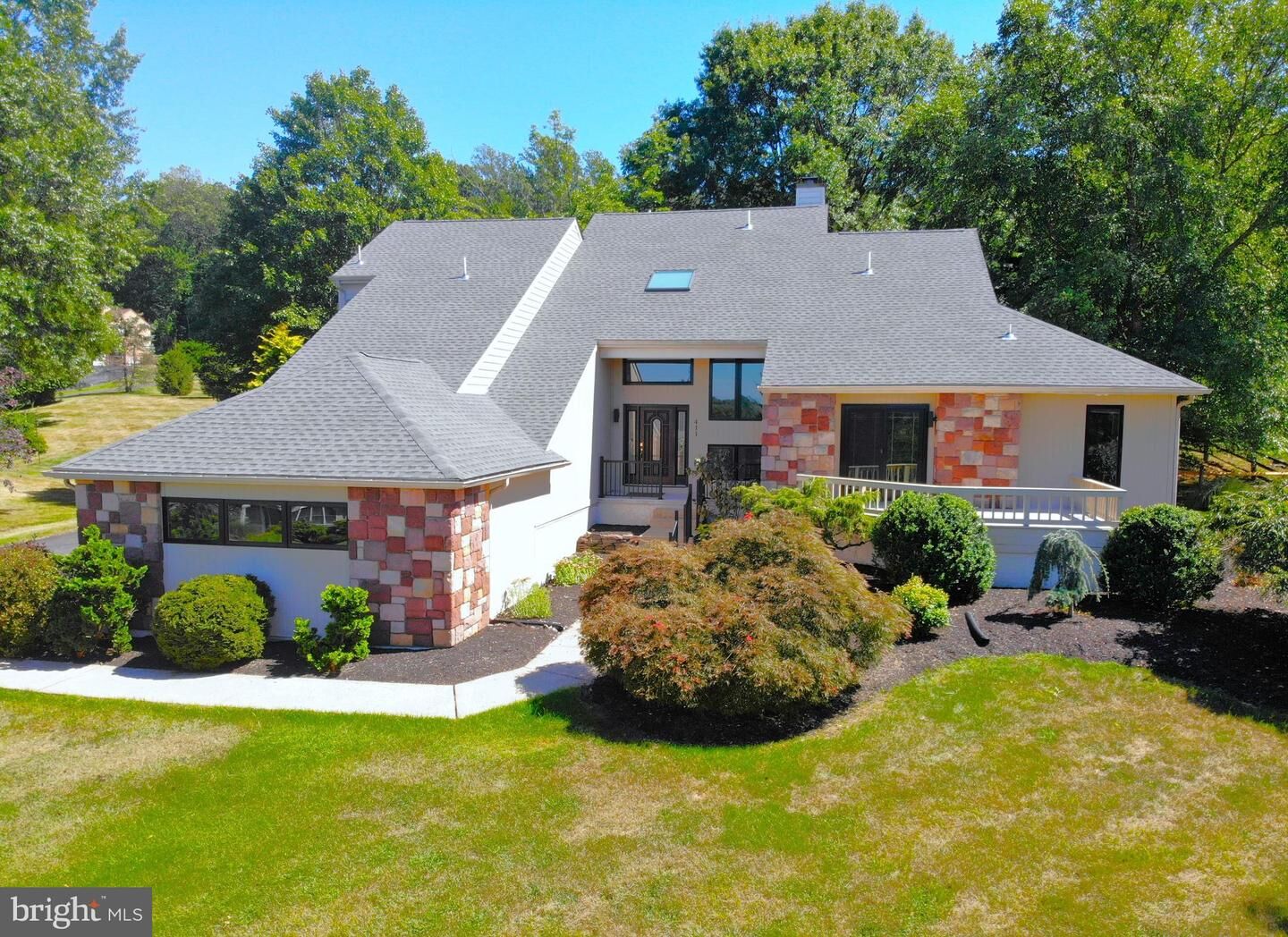 Property Photo: 411 Leah Drive PA 19034