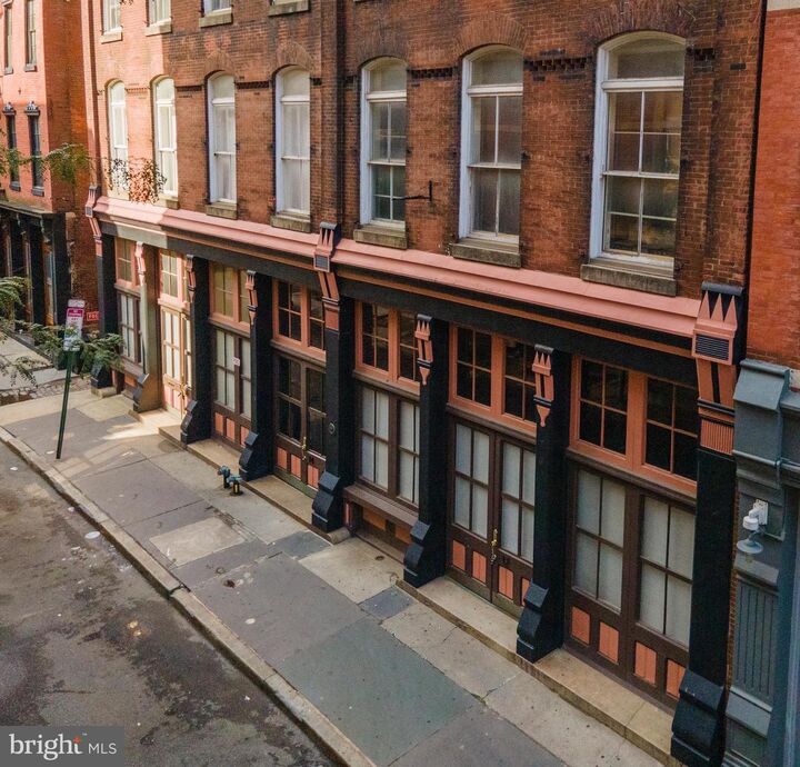 12 S Letitia Street 204  Philadelphia PA 19106 photo