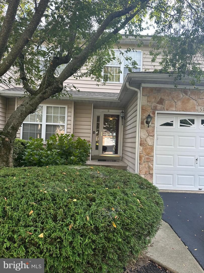 Property Photo:  51 Hogan Way  NJ 08057 