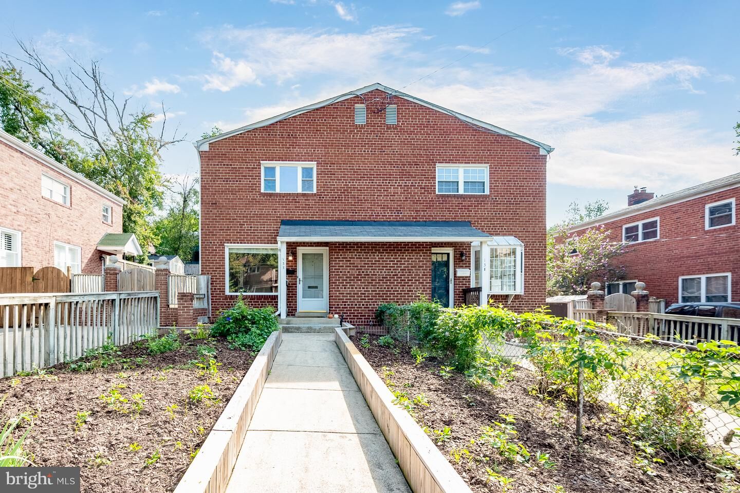 Property Photo: 133 E Taylor Run Parkway VA 22314