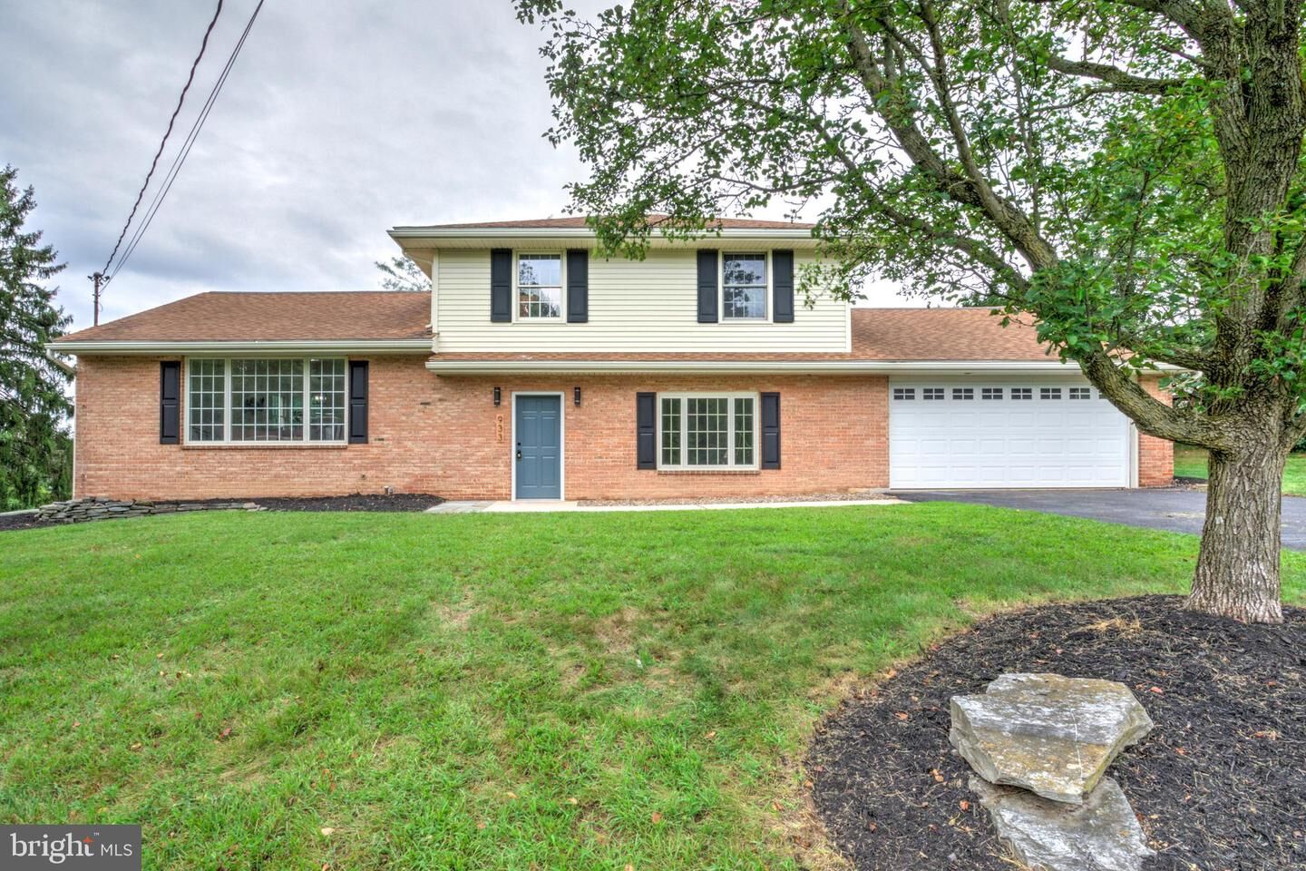 Property Photo: 933 Byron Road PA 17036
