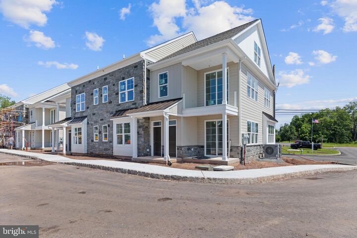 Property Photo: 427 Asha PA 19438