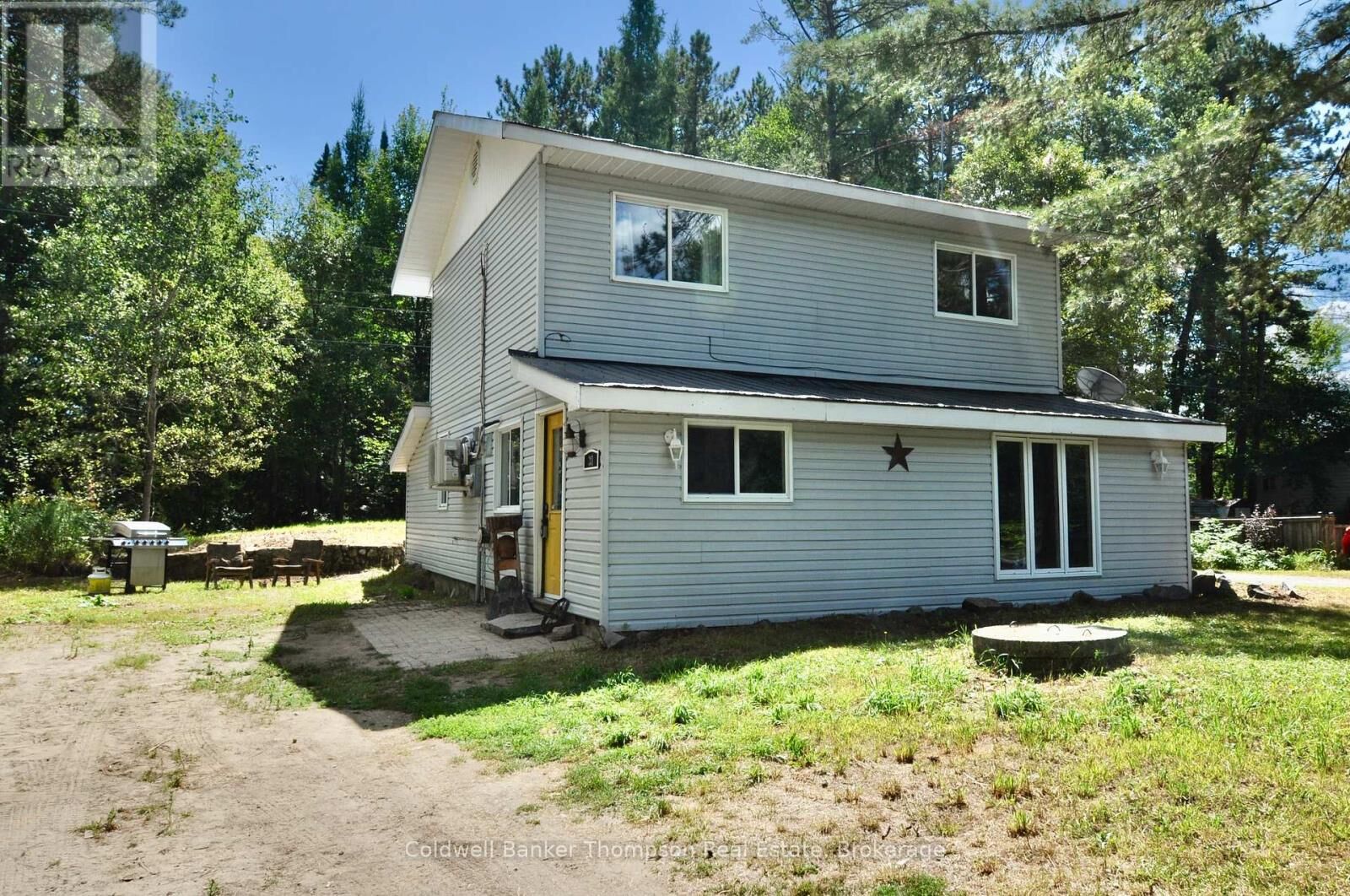 Property Photo: 31 Hutcheson Beach Road ON P1H 1N4