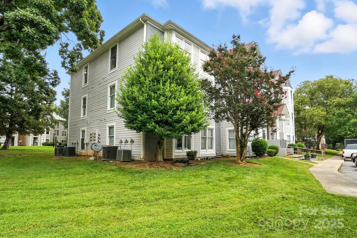 7360 Rose Terrace Court  Charlotte NC 28215 photo