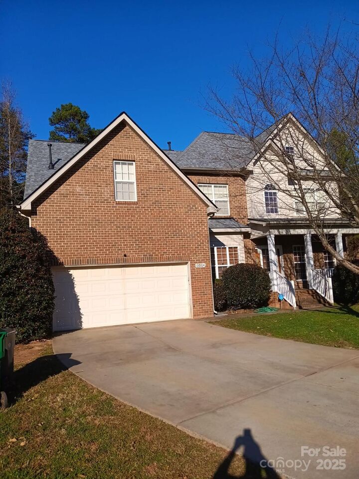Property Photo: 11004 Dipali Court NC 28214