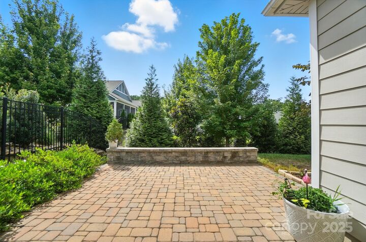 Property Photo: 6236 Raven Rock Drive NC 28037