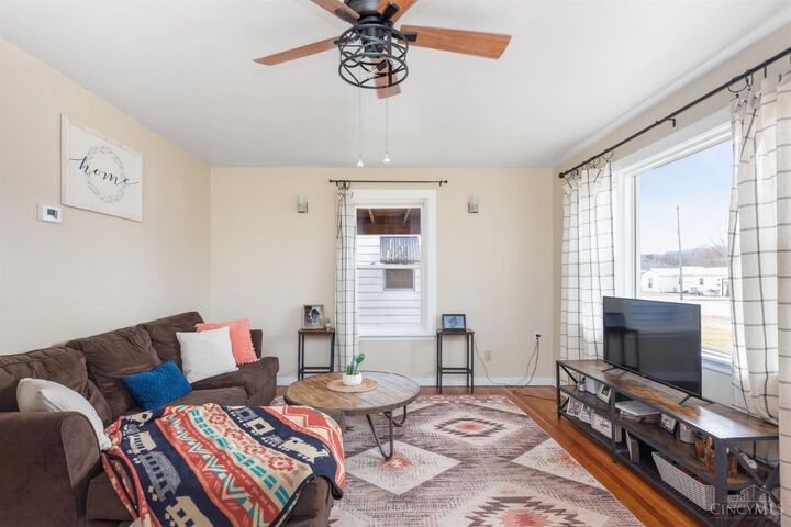 Property Photo:  1016 Elizabeth Street  OH 45167 