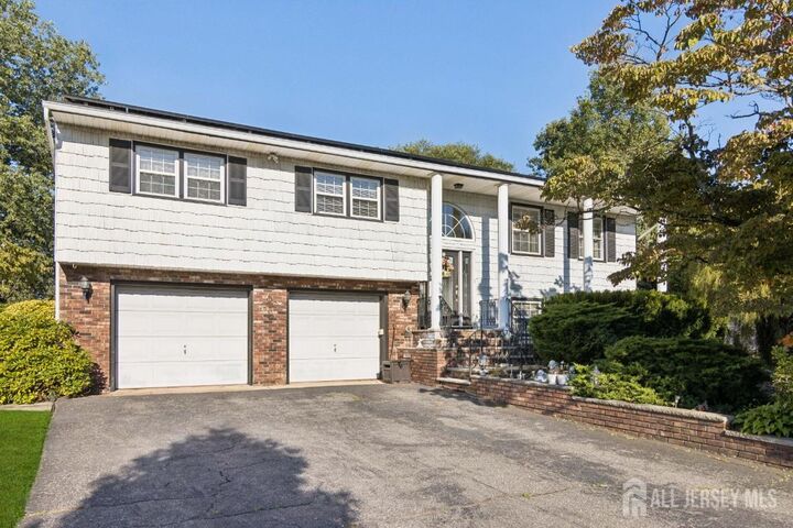 22 Scheid Drive  Sayreville NJ 08859 photo