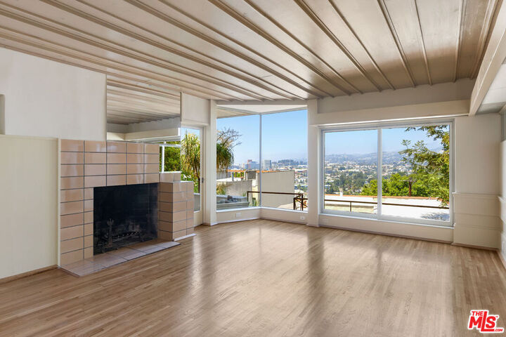 Property Photo:  1817 Edgecliffe Dr  CA 90026 
