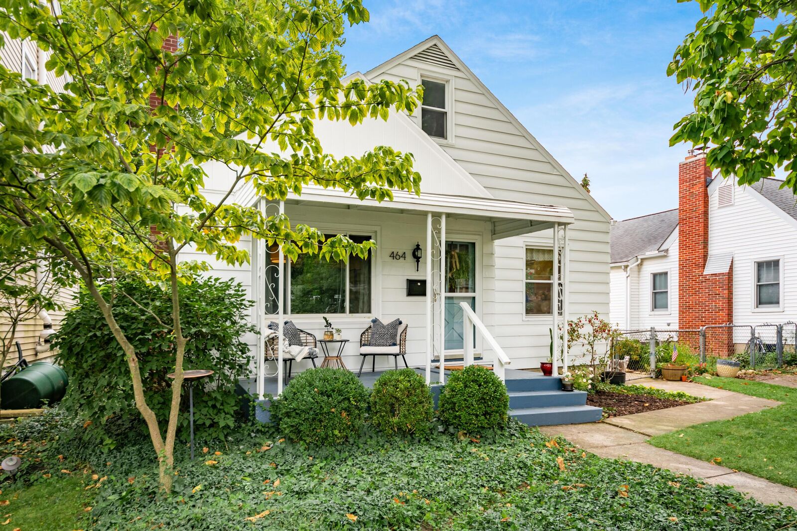 Property Photo: 464 Crestview Road OH 43202