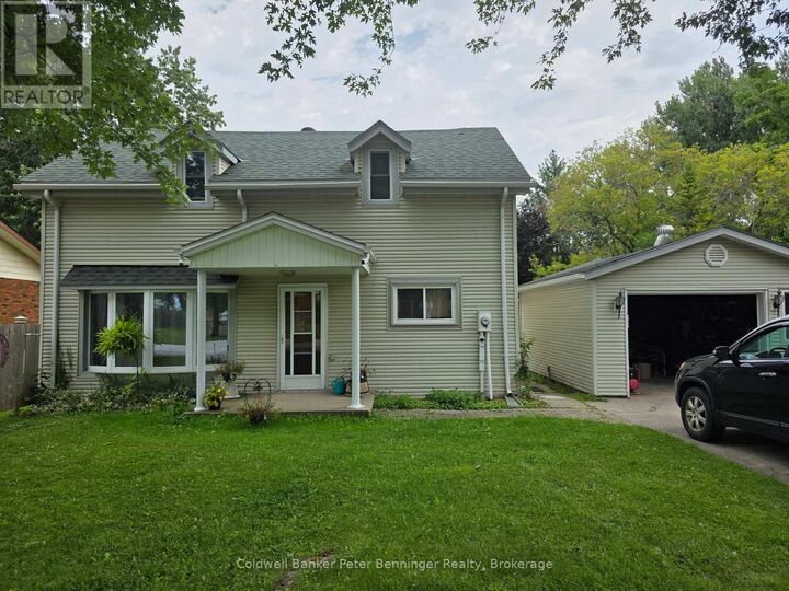 Property Photo:  233 Queen Street South  ON N0G 2N0 