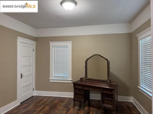 Property Photo: 711 W 4th St CA 94509