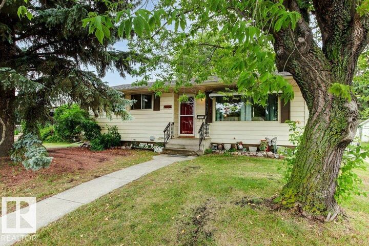 13503 115 Street NW  Edmonton AB T5E 5G9 photo